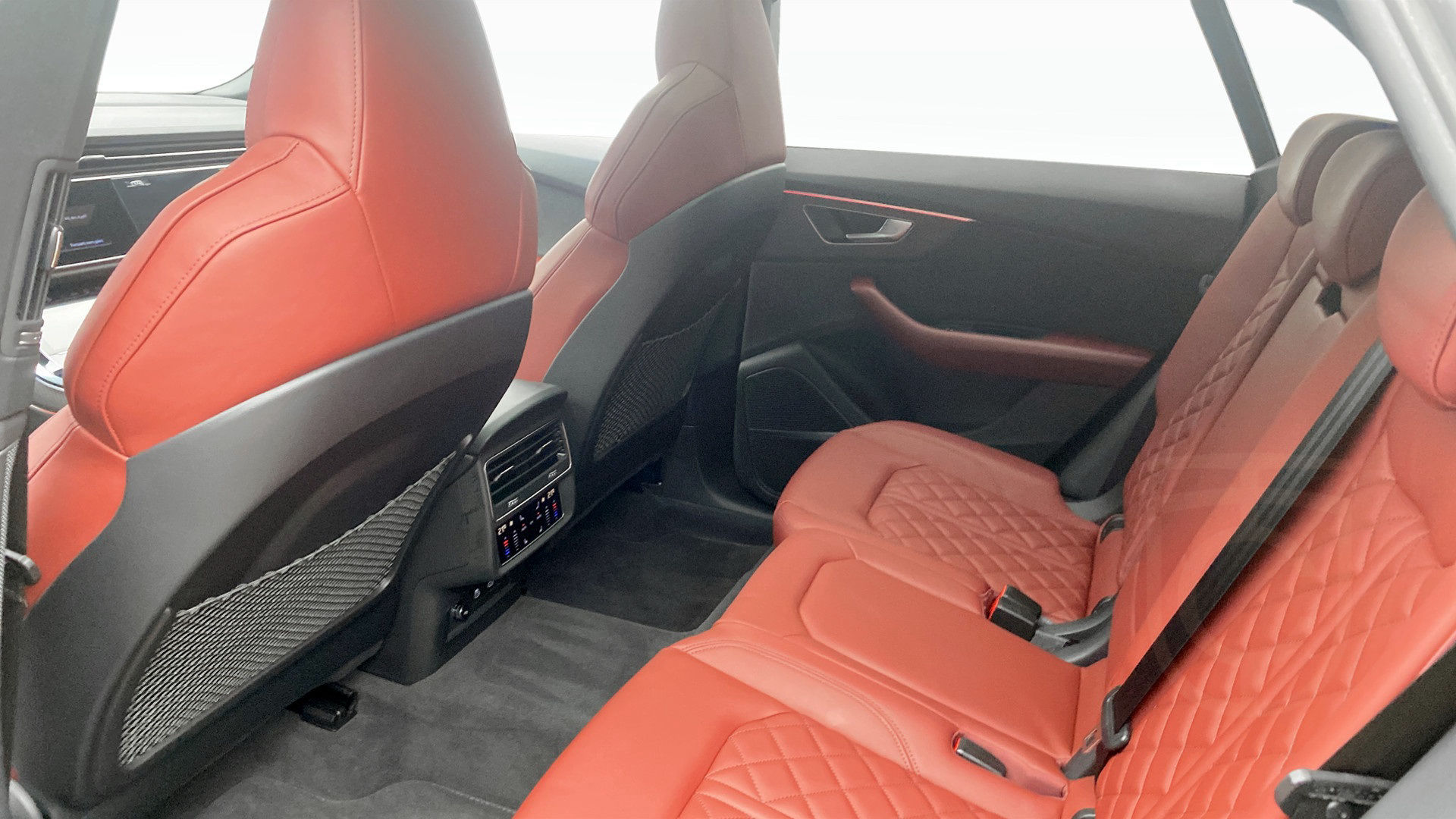 Audi SQ8 TFSI quattro