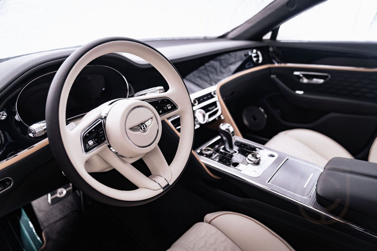 Bentley Flying Spur Mulliner Ultra Performance Hybrid