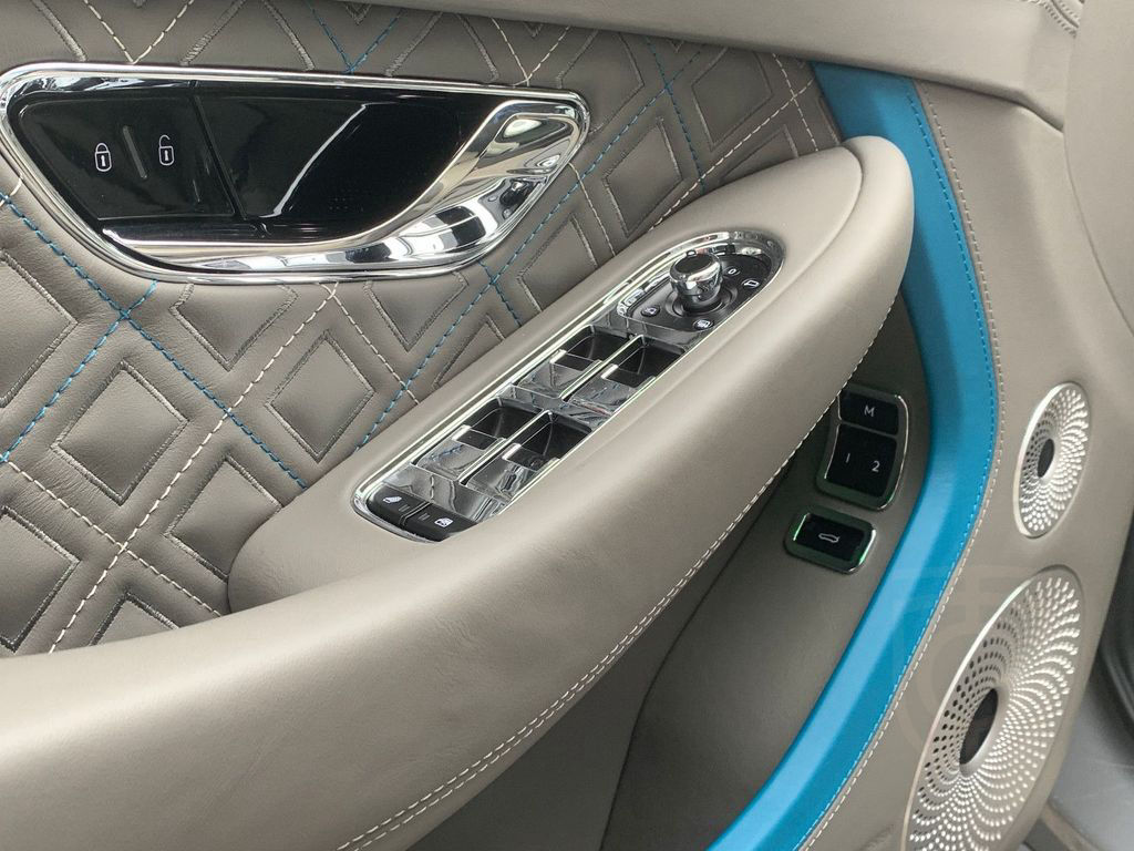 Bentley Continental GTC V8 Mulliner Blackline/Carbon/HUD