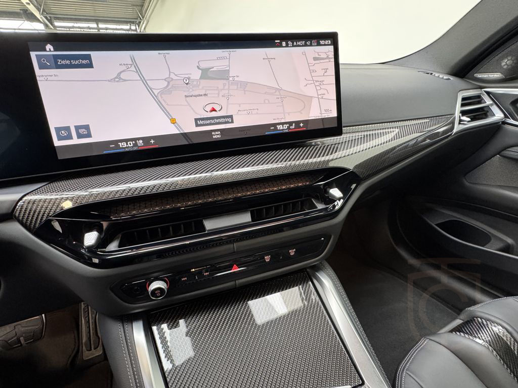 BMW M4 xDrive Competition Schale ACC 360° LED+ H&K