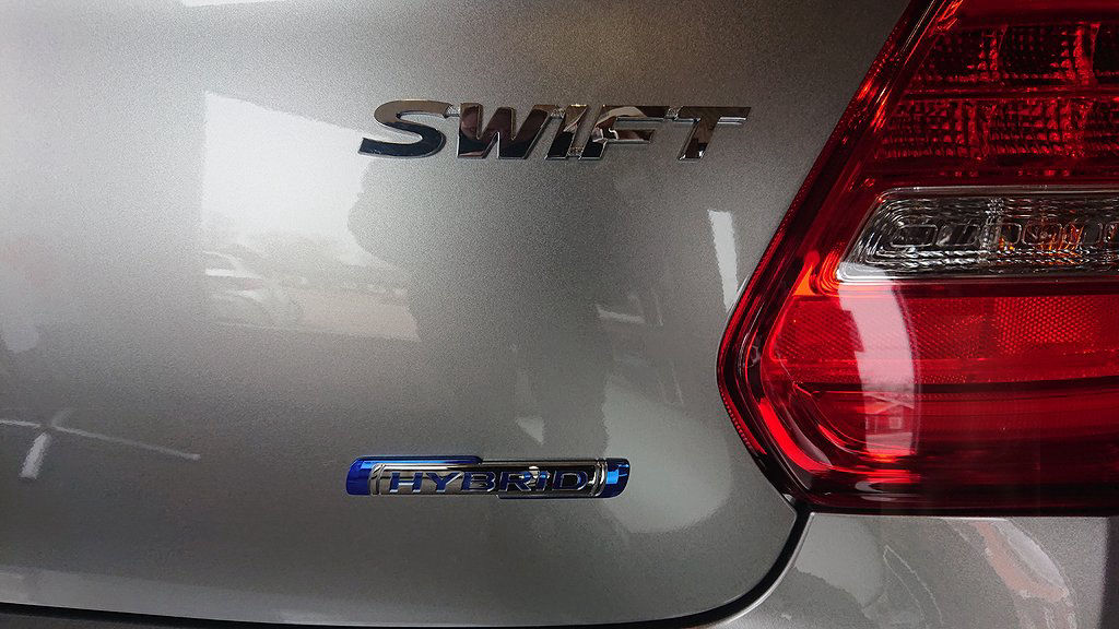 Suzuki Swift 1.2 Hybrid Select Automat