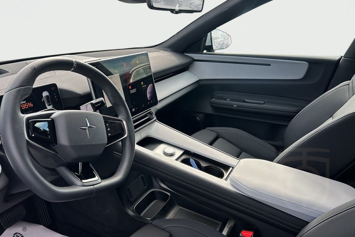 Polestar 4 Long Range Single Motor Plus Pilot