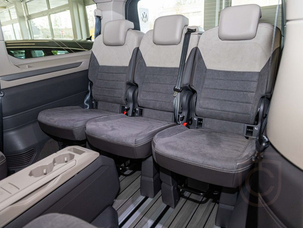 Volkswagen T7 Multivan Style 2,0 l TSI lang | keyless | Eas