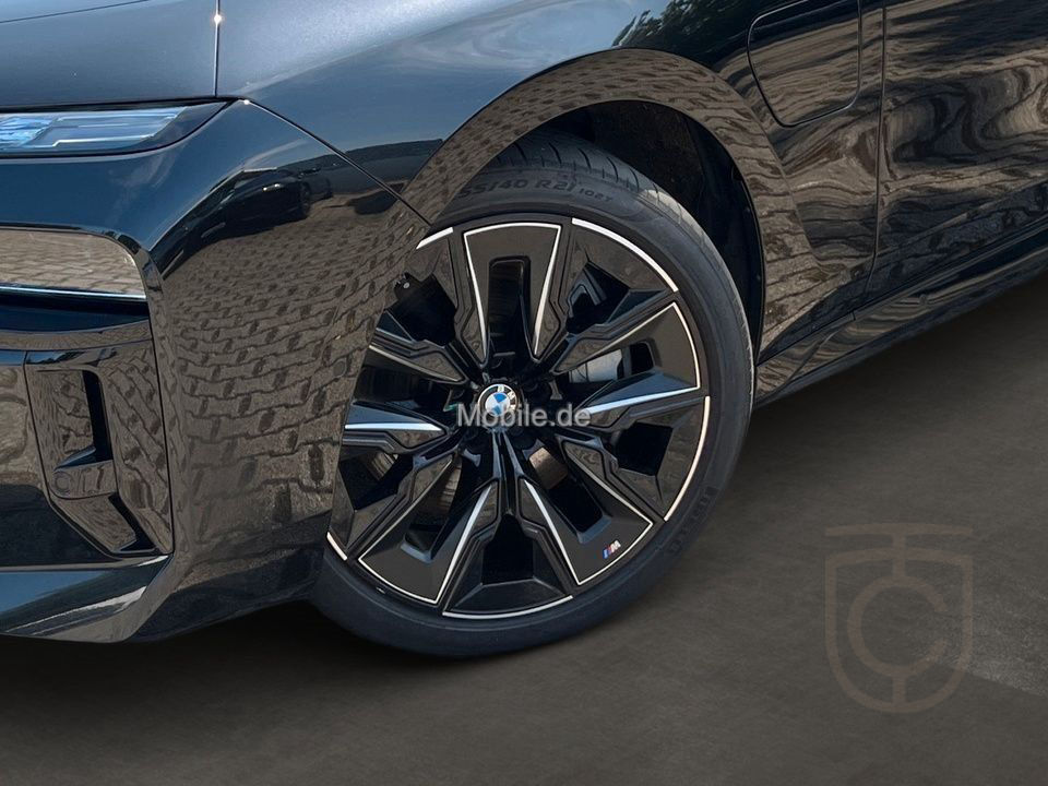 BMW 750e xDrive M Sport 21" Executive Lounge Massage