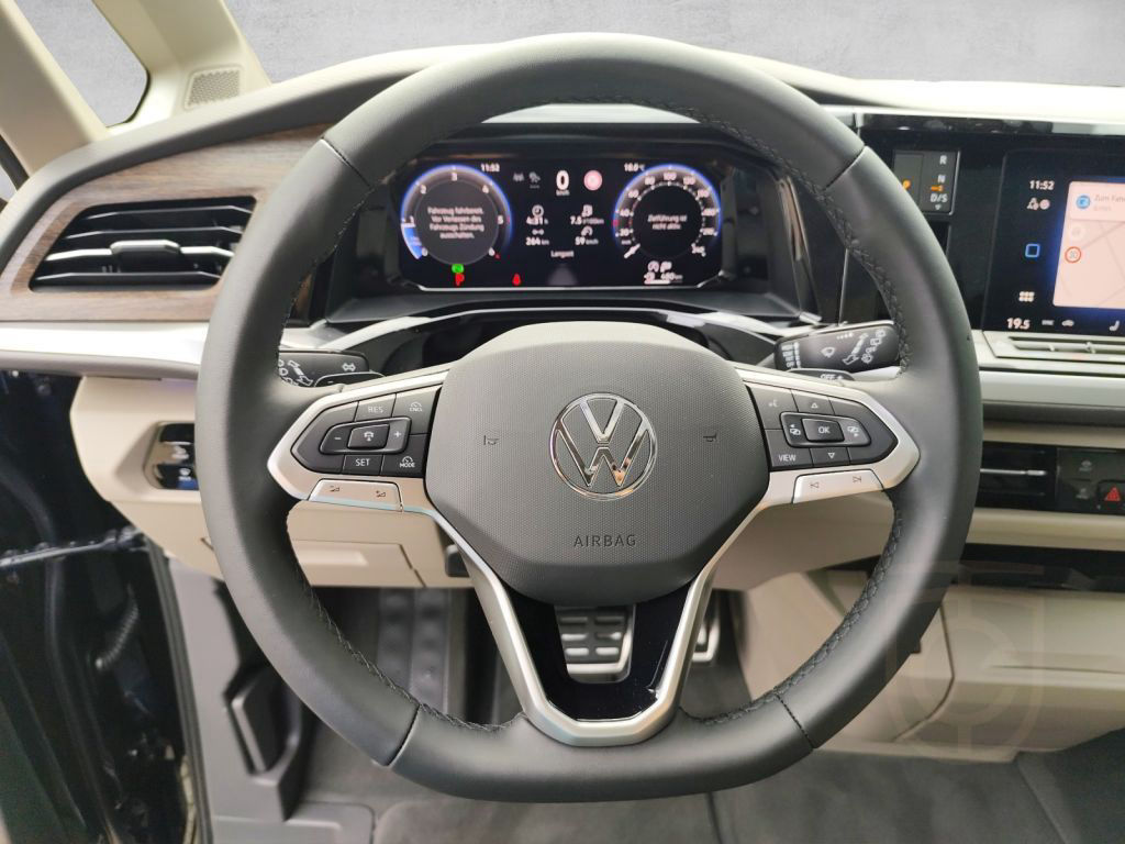 Volkswagen Multivan LÜ DSG Style Sthzg. Pano el.Sitze Navi
