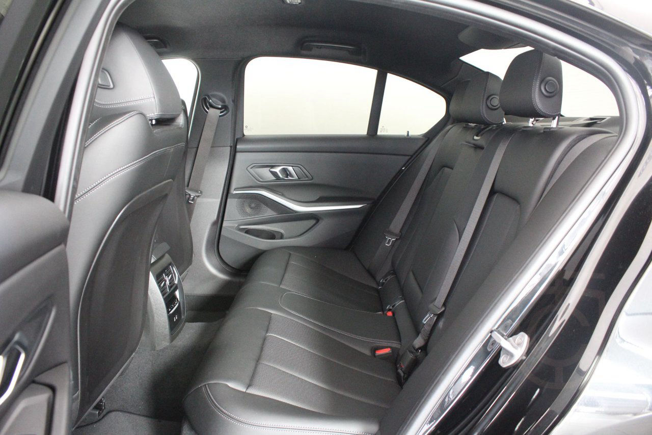 BMW 330e xDrive Sedan M Sport