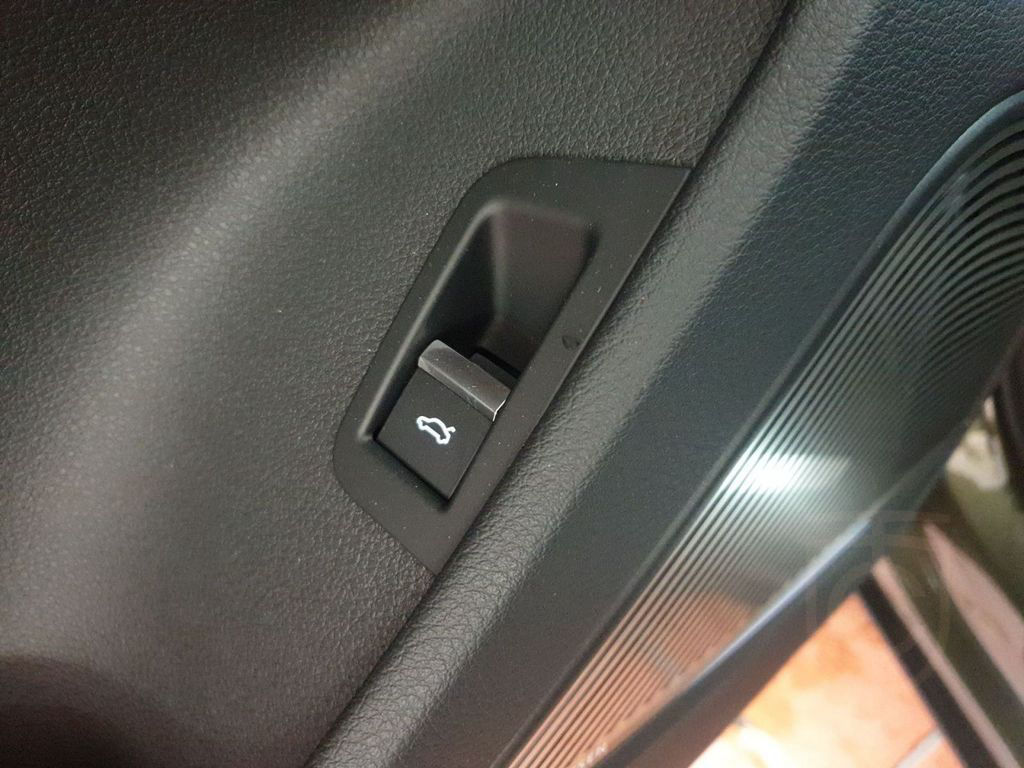 Audi SQ7 SUV TFSI 373 kW exklusive*Matrix-LED*AHK*HUD
