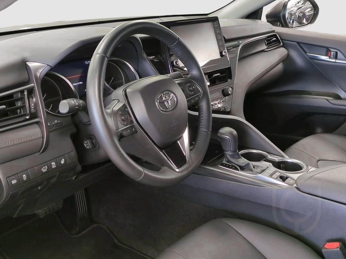 Toyota Camry Hybrid 2,5 Executive Vinterhjul
