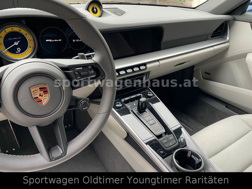 Porsche 911 992 Turbo S Cabrio*Enzianblau*Gold*MWST*