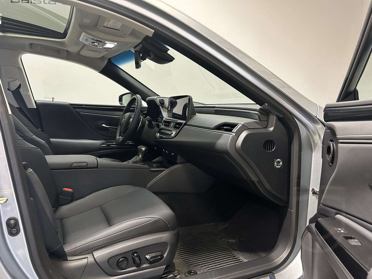 Lexus ES 300h 2.5 E-CVT Limited Edition