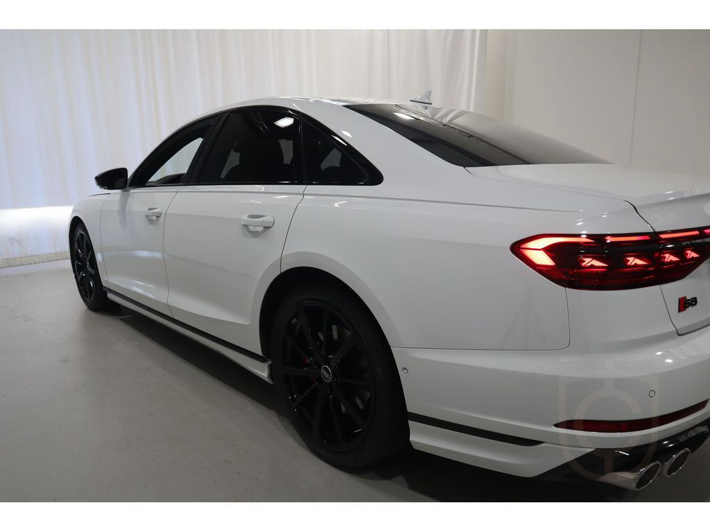 Audi S8 4.0 TFSI quattro*UPE182*B&O*PDC*TopView *