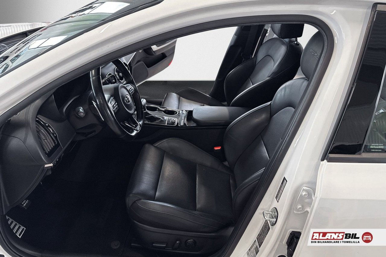 Kia Stinger 2.0 T-GDI
