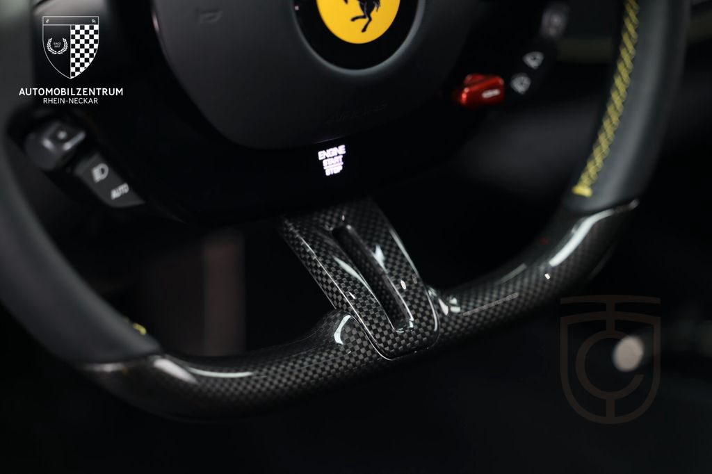 Ferrari SF90 Stradale RacingSeats/Carbon-LED/Liftsystem