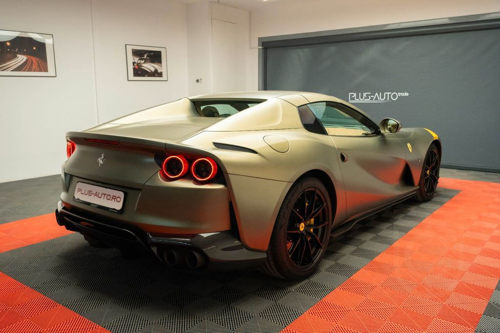 Ferrari 812 GTS