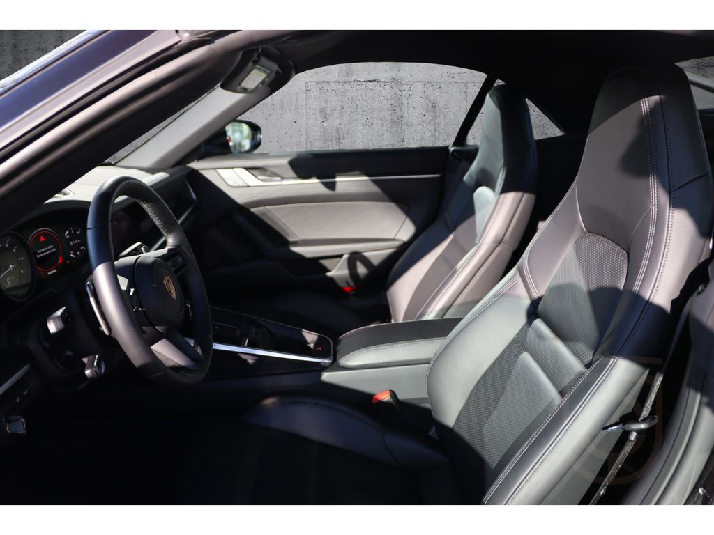 Porsche 992 911 Carrera Cabriolet
