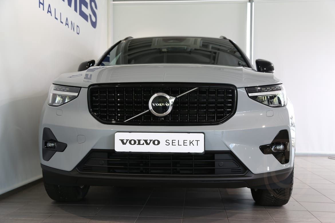 Volvo XC40 B4 DCT 145kW 2024 Plus, R-Design