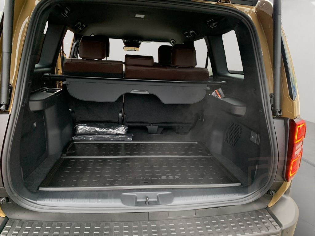 Toyota Land Cruiser 2.8 D-4D Autom. First Edition AHK*