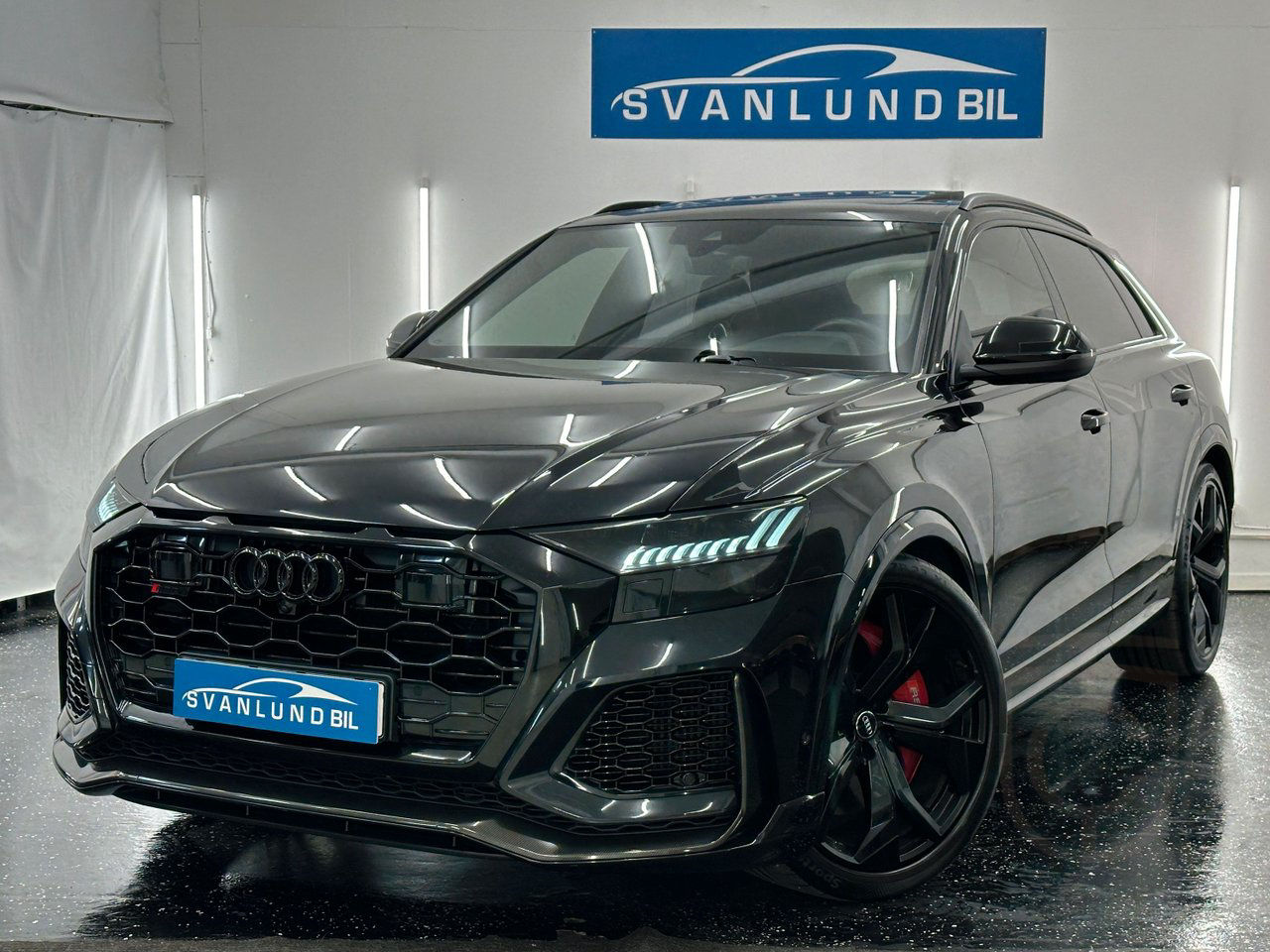 Audi RSQ8 Black Edition,