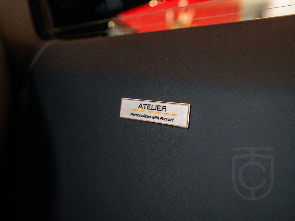 Ferrari 296 GTS Atelier*Lift*Carbon*Lackierte-Nummern