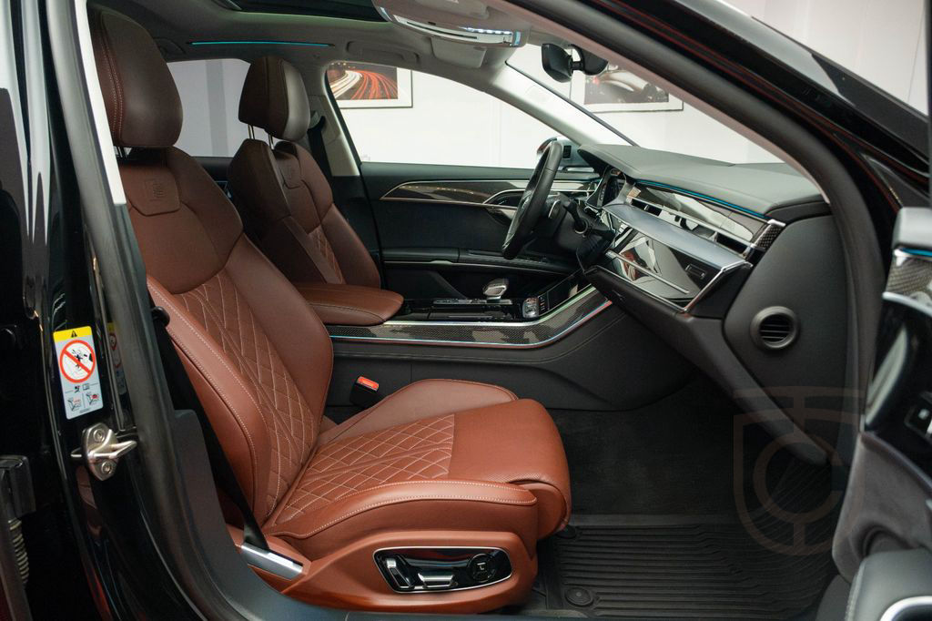 Audi S8 TFSI quattro tiptronic