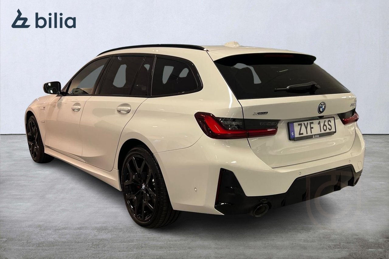 BMW 330e xDrive Touring