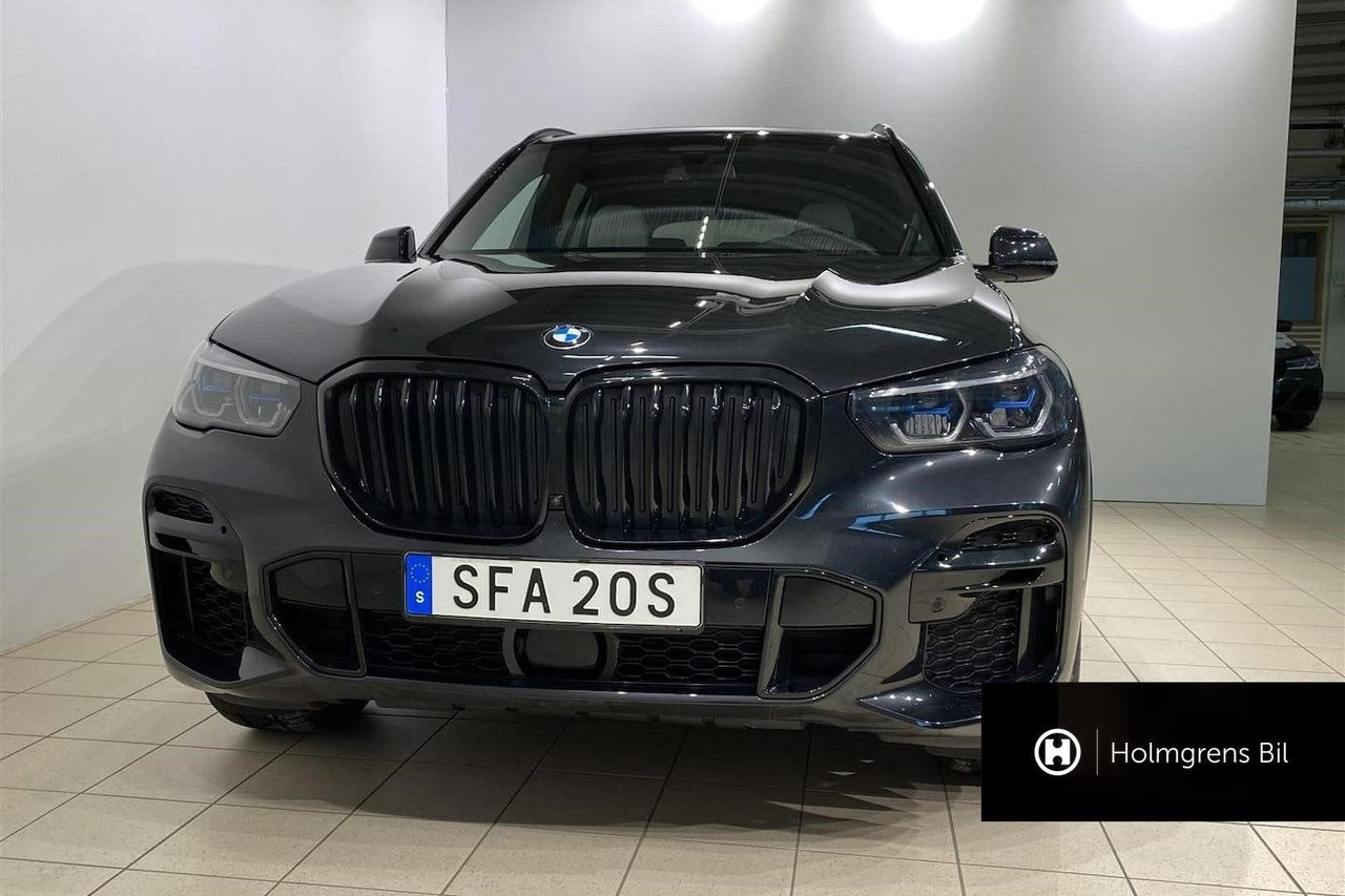BMW X5 xDrive M50i Ultimate Sky Lounge B&W