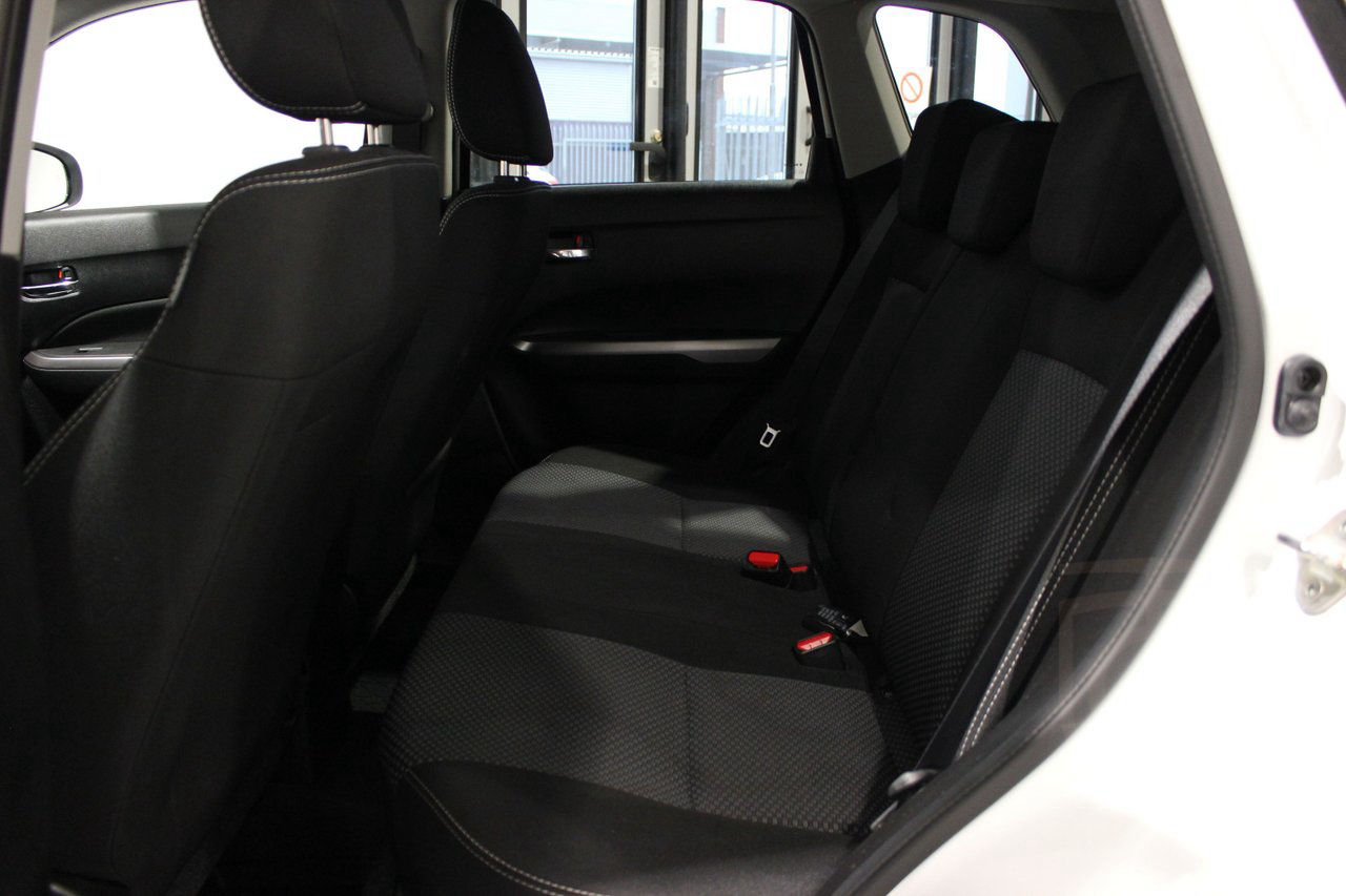 Suzuki Vitara HEV