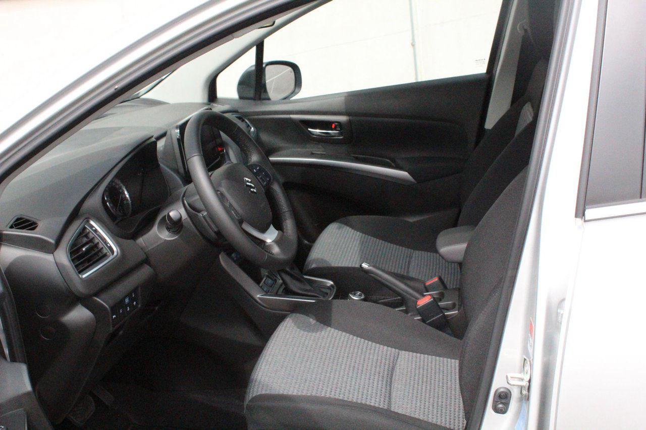Suzuki S-Cross Select 4WD
