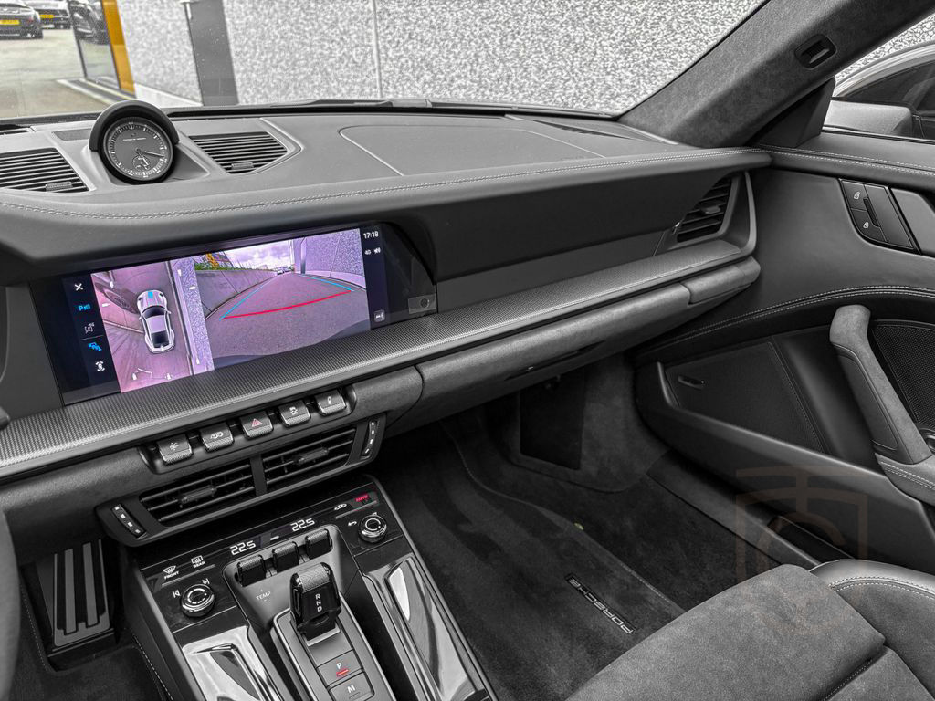 Porsche 992 911/992.2 CARRERA 4 GTS / FACELIFT MY2025 /