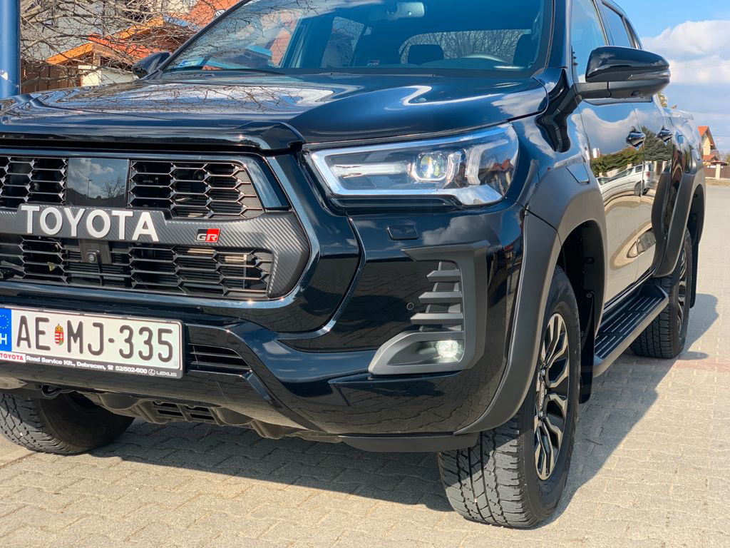 Toyota Hilux2.8 D-4D 4X4 DOUBLE GR SPORT, NET. EXPORT