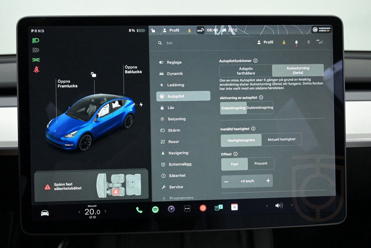 Tesla Model Y Long Range AWD Autopilot Pano