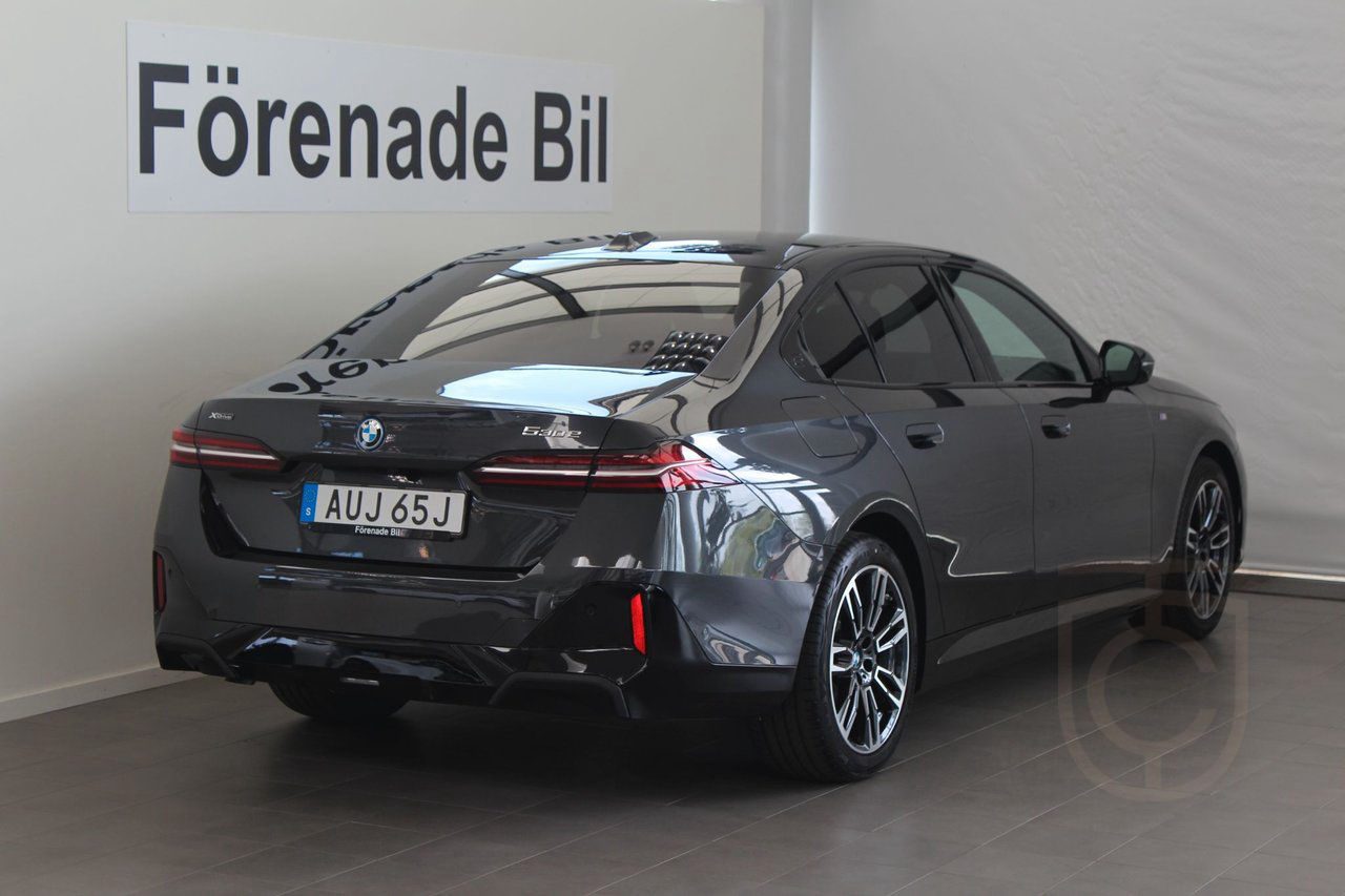 BMW 530e xDrive Sedan M Sport H