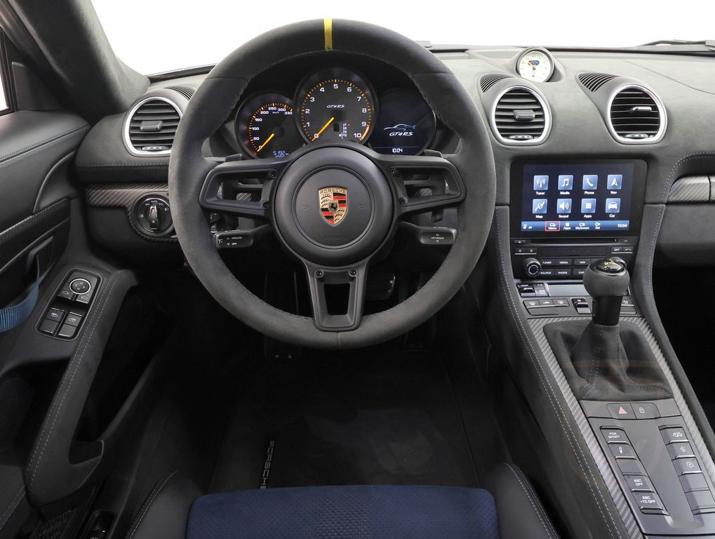 Porsche 718 Cayman GT4 RS