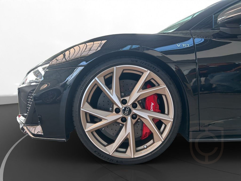 Audi R8 Spyder V10 performance qu. Keramik Carbon LM