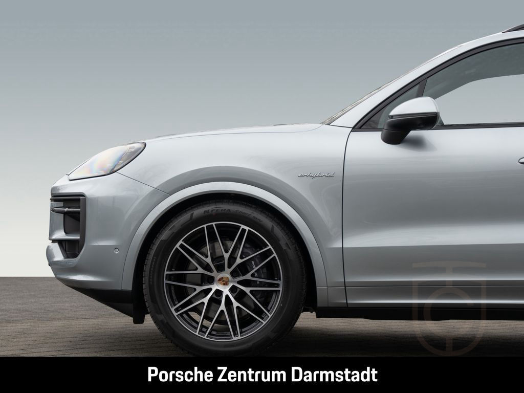 Porsche Cayenne E-Hybrid BOSE Luftfederung Panorama LED