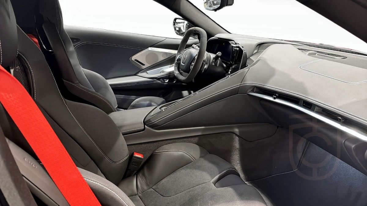Chevrolet Corvette C8 STINGRAY COUPE 2LT