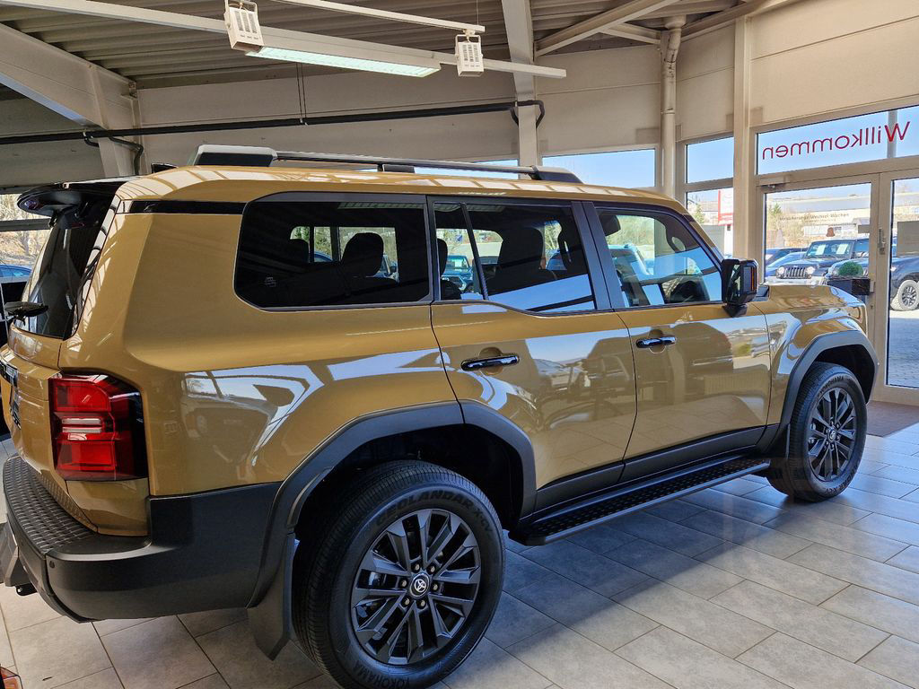 Toyota Land Cruiser NEU 2.8 4WD TEC SOFORT AHK