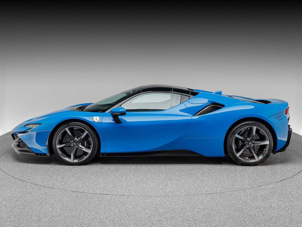 Ferrari SF90 Spider