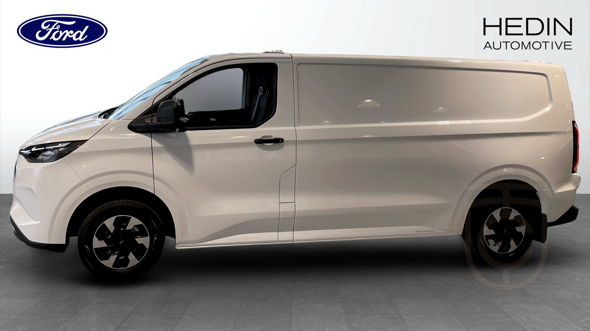 Ford E-Transit Custom 320