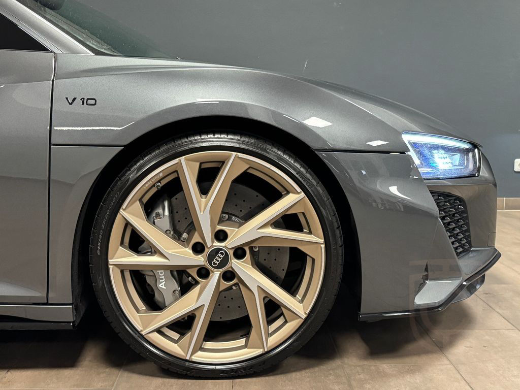 Audi R8 5.2 FSI V10 Quattro Performace EVO / CARBON