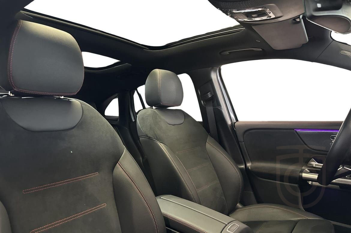 Mercedes-Benz GLA 200 AMG Panorama 360° Distronic
