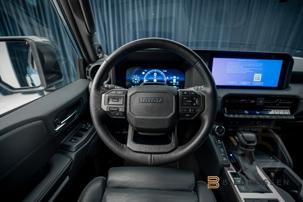 Toyota Land Cruiser 2.8 4WD First Edition JBL 360 HUD