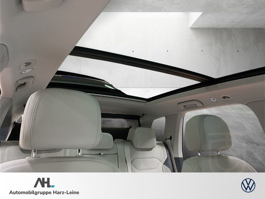 Volkswagen Touareg Elegance 3.0 V6 TDI 4M *AHK*PANO*NAVI*Hu