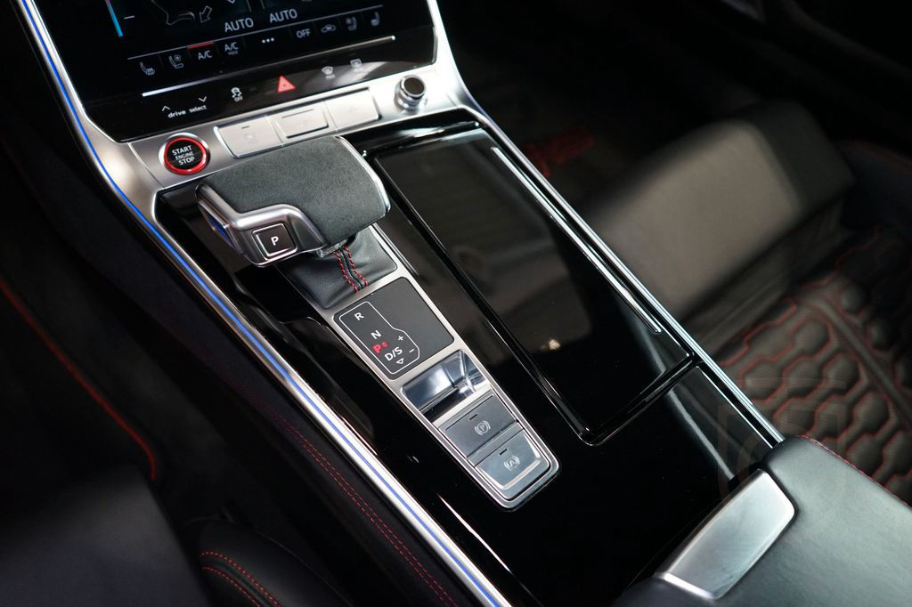Audi RS7 PERFO*DRC*B&O*MATRIX*HUD*360*98.678€ NETTO