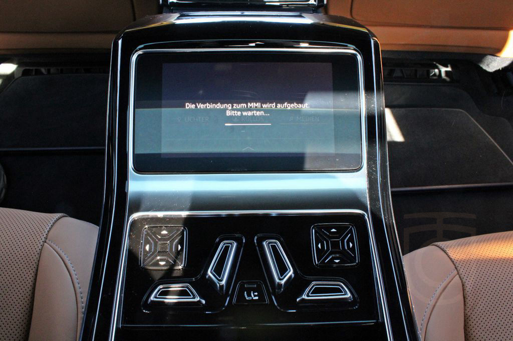 Audi A8 Lang 60TFSI S LINE BLACK PANO B&O ADV.UPE193