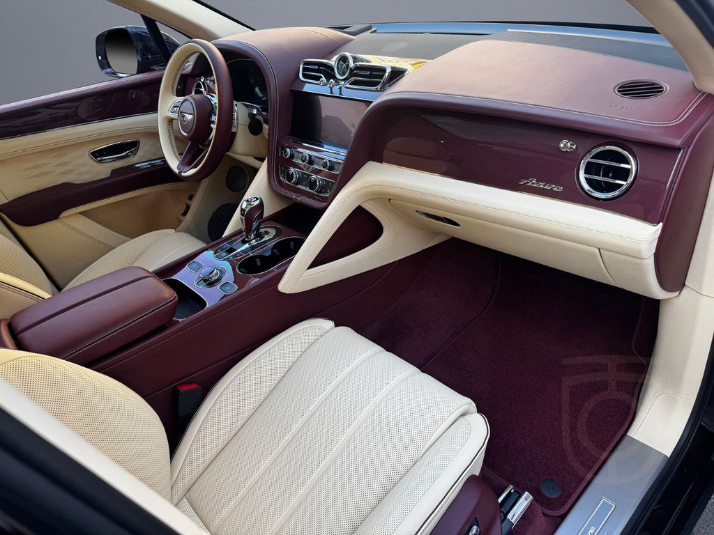 Bentley Bentayga AZURE V8 - MY25 - BENTLEY BERLIN -