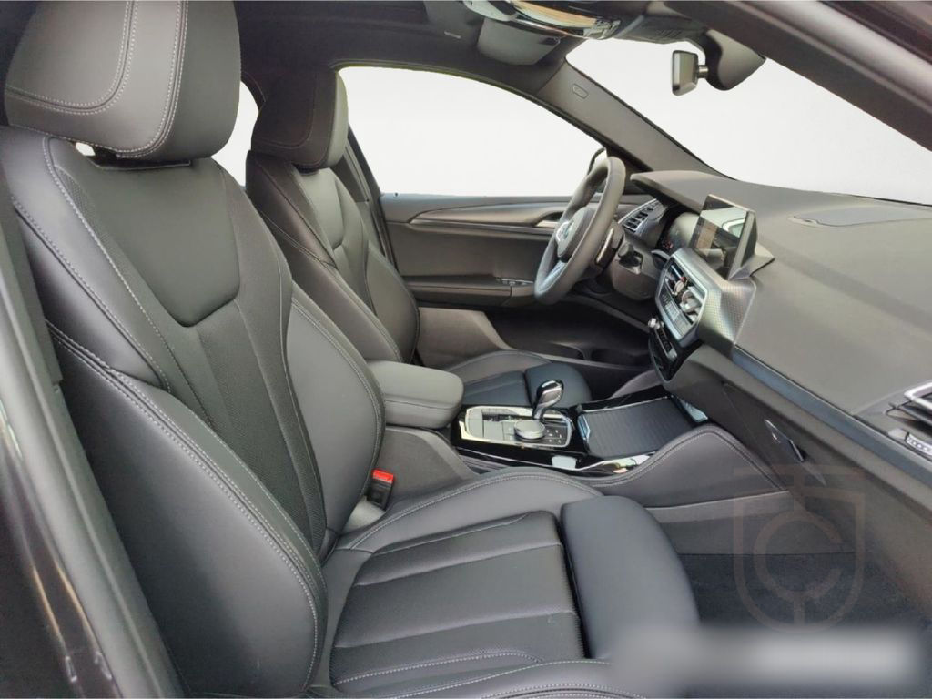 BMW X4 xDrive20d M Sport Laserlicht HUD AHK Pano Spo