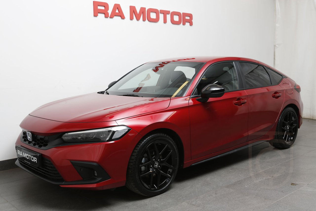 Honda Civic FullHybrid SPORT i lager