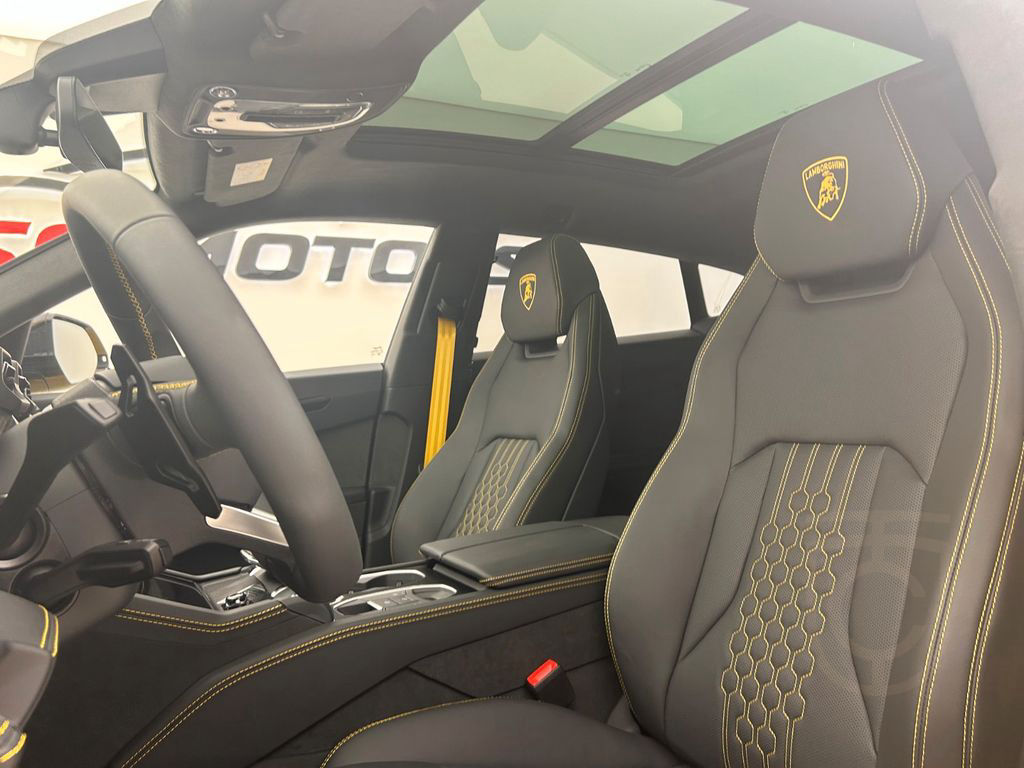 Lamborghini Urus 4.0 V8 PHEV SE CARBON/PANORAMA/23"