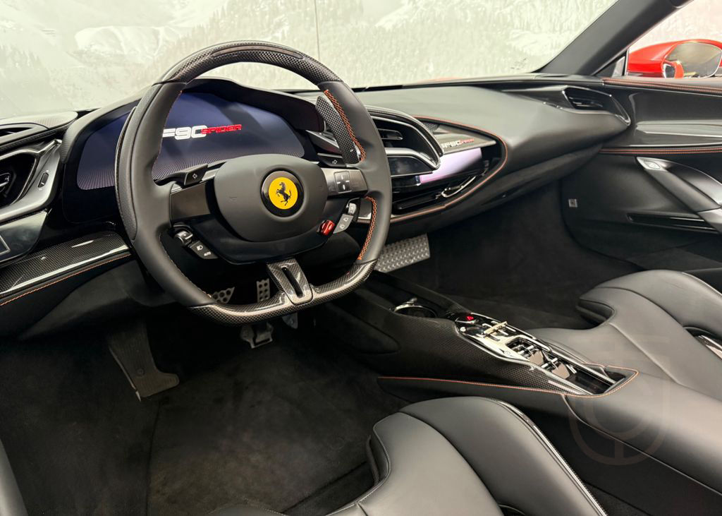 Ferrari SF90 Spider/Lift/Carbon/Special Colour